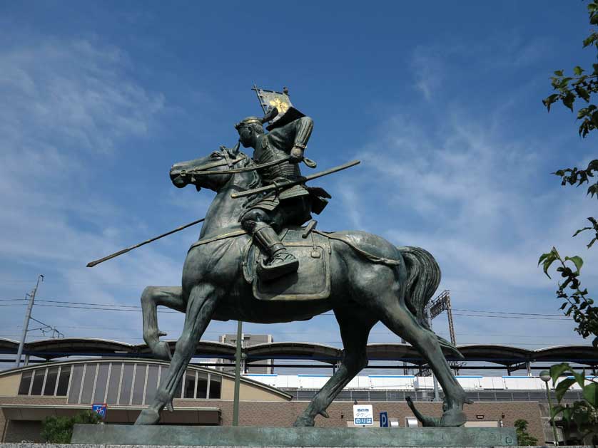 Maeda Toshiie statue outside Arako Station in Nagoya.
