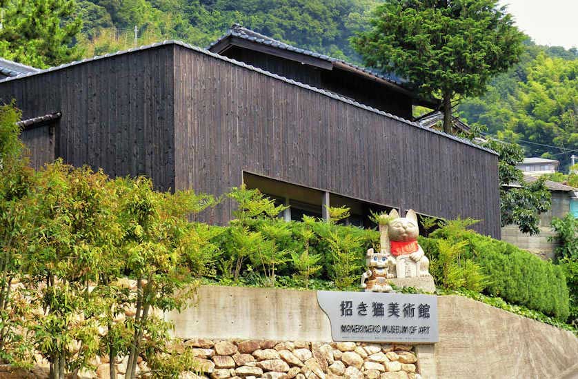 Manekineko Museum of Art, Okayama.