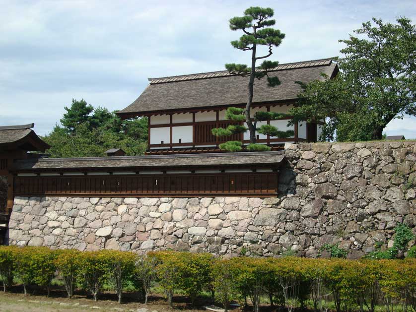 Matsushiro Castle.