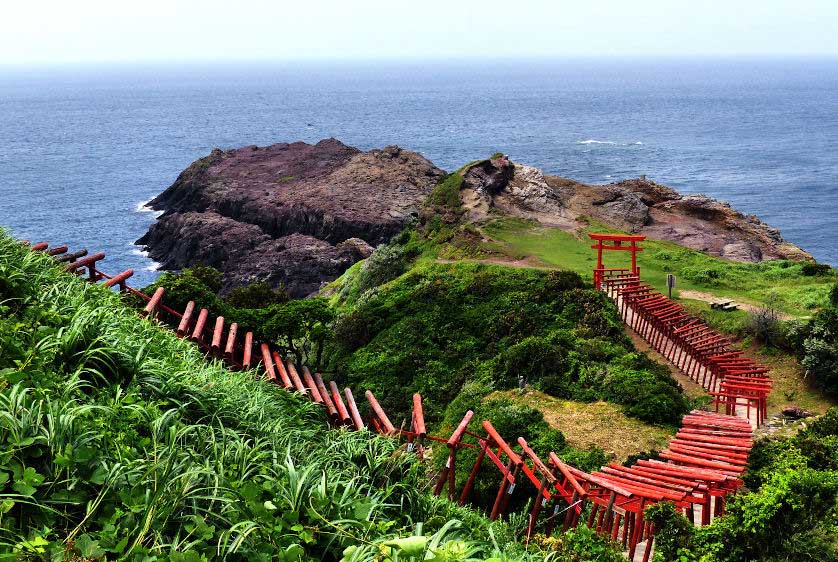 Motonosumi Inari Shrine.