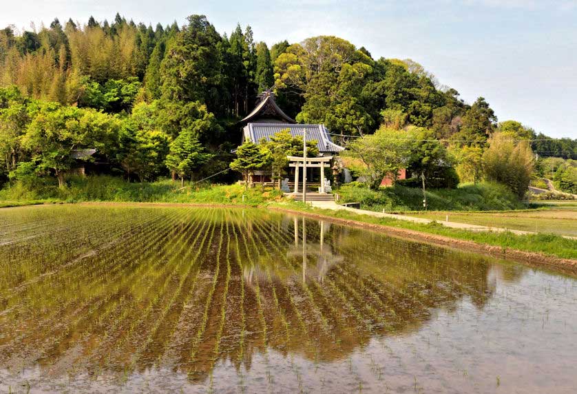 Utsuka no mikoto Shrine, Nakanoshima, Oki Islands.