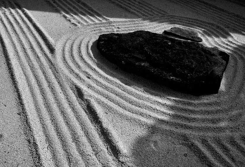 Raked stone garden, Teramachi, Nakatsu, Oita, Kyushu.