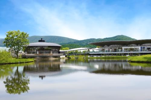 Karuizawa Prince Shopping Plaza, New East.