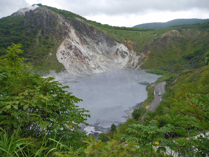 Hiking to Oyunuma, Noboribetsu Onsen, Hokkaido Prefecture.