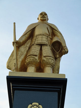 View of the Oda Nobunaga statue outside Gifu Station.