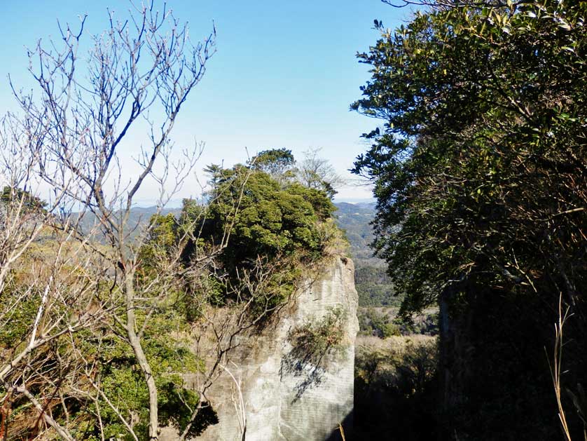 Rocks at the top of Mount Nokogiri, Chiba Prefecture.