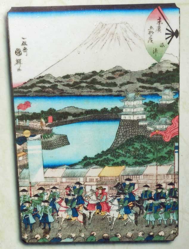 Woodprint image of Numazu as post town on the Tokaido highway in Edo Times.