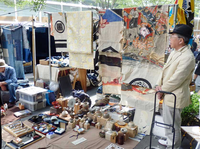 Oedo Antique Market, Marunouchi, Tokyo.