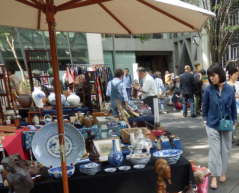 Oedo Antique Market, Marunouchi, Tokyo.