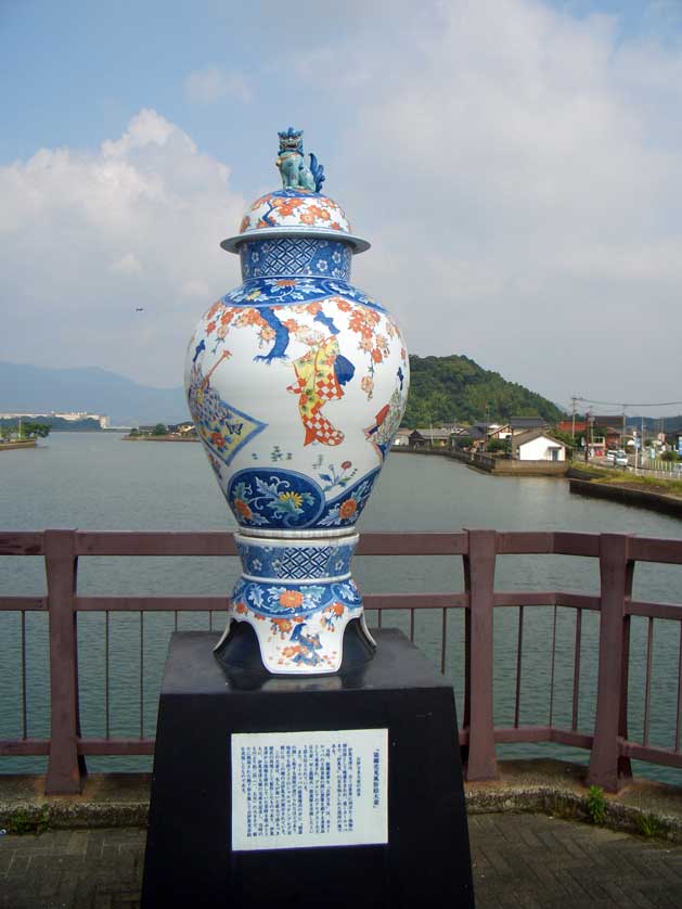 Okawachiyama porcelain.