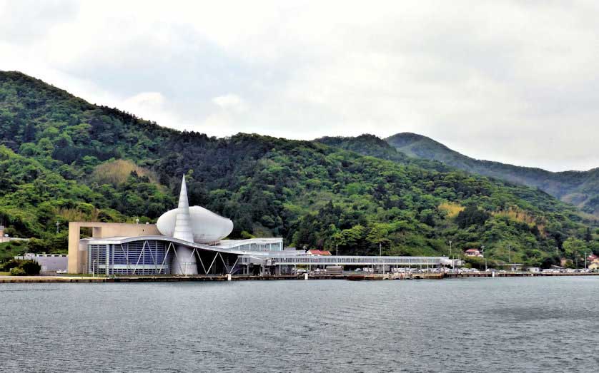 Shichirui Port.