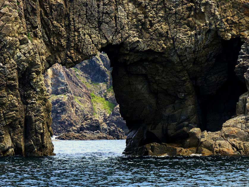 Omijima Island tour cruises, Yamaguchi Prefecture.