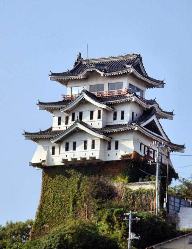 Onomichi Castle built in 1964.