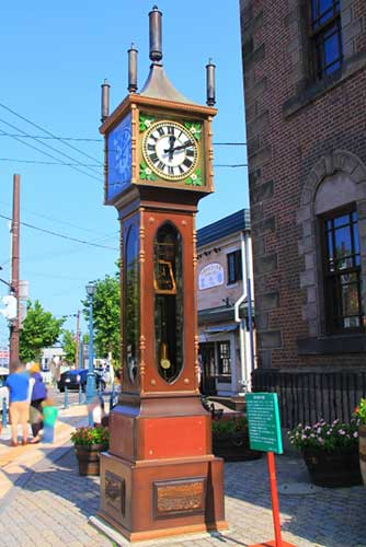 The Otaru Steam Clock, Marchen Intersection, Otaru, Hokkaido.