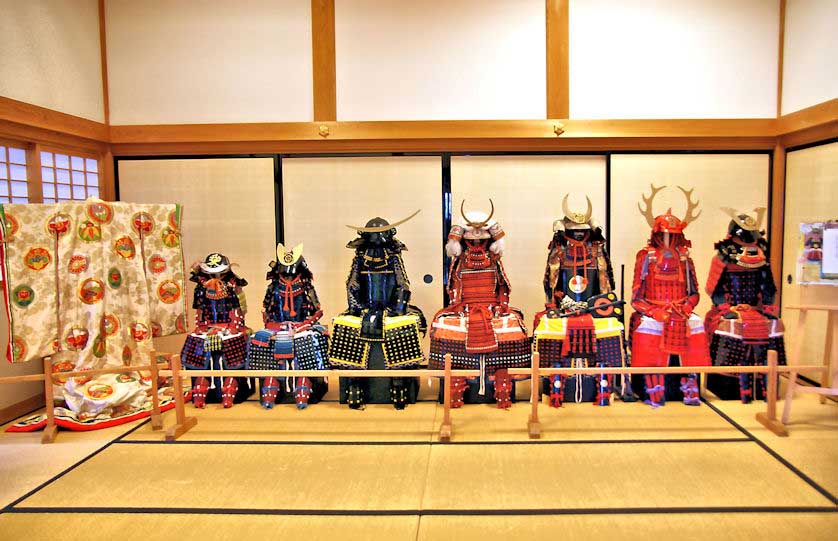Reproductions of samurai armor can be rented.