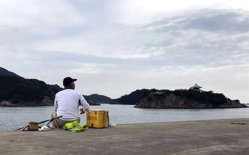 Fisherman, Tomo no Ura, Japan.