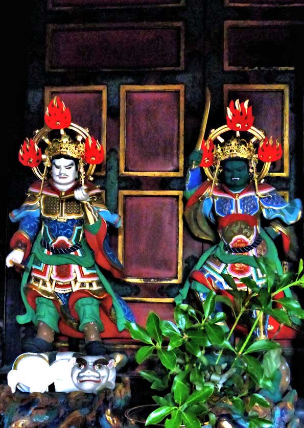 A pair of Shitenno, Kegonji Temple, Gifu.