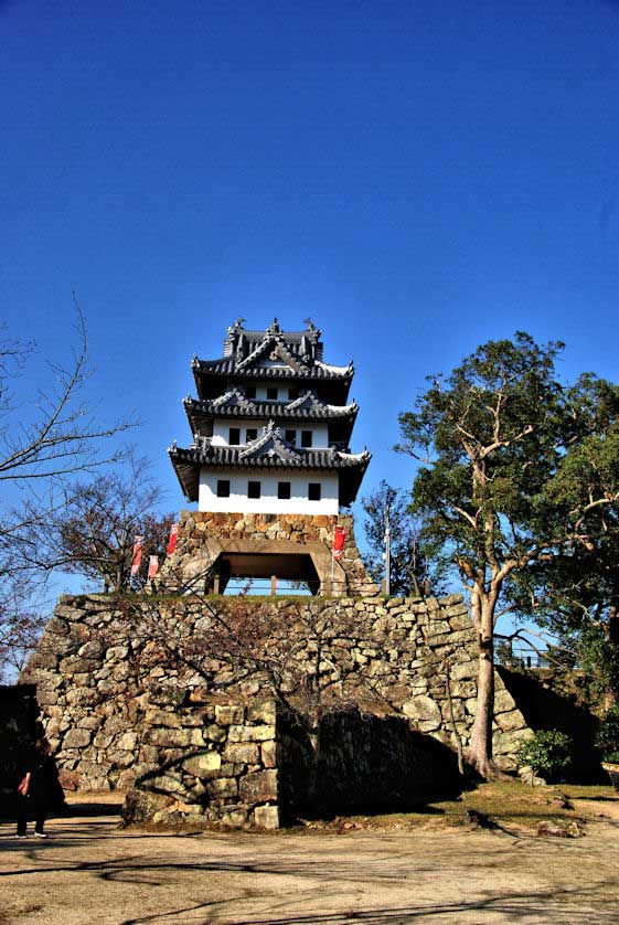 The reconstructed keep at Sumoto Castle.