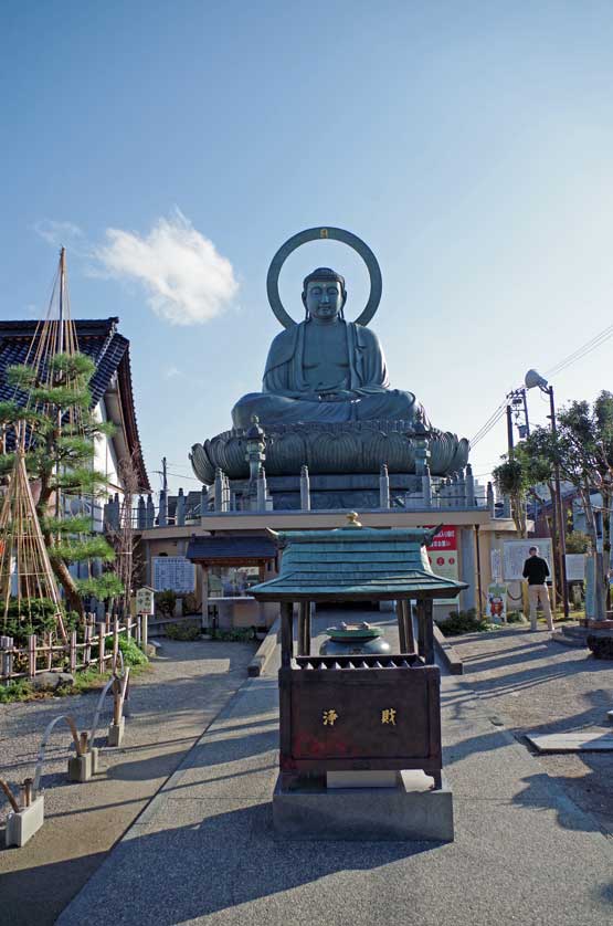 Takaoka Daibutsu, Takaoka, Japan.