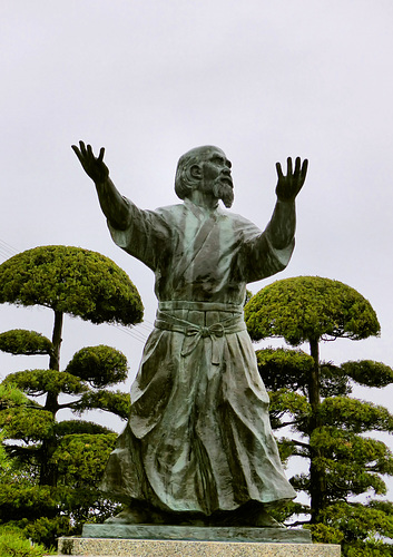 Statue of Aikido founder Ueshiba Morihei at Ogigahama Beach in Tanabe.