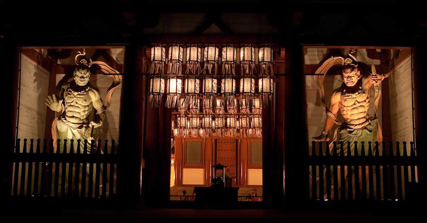 Shitennoji Temple, Osaka, Japan.