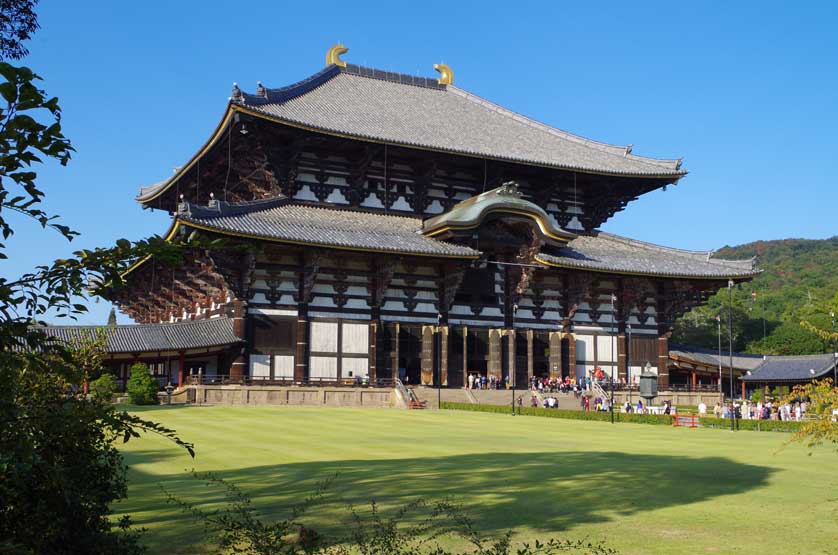 Todaiji Temple entrance, Nara, Japan.