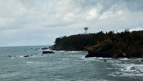 The Tojinbo Cliffs with Tojinbo Tower seen from the outskirts of Mikuni Town.