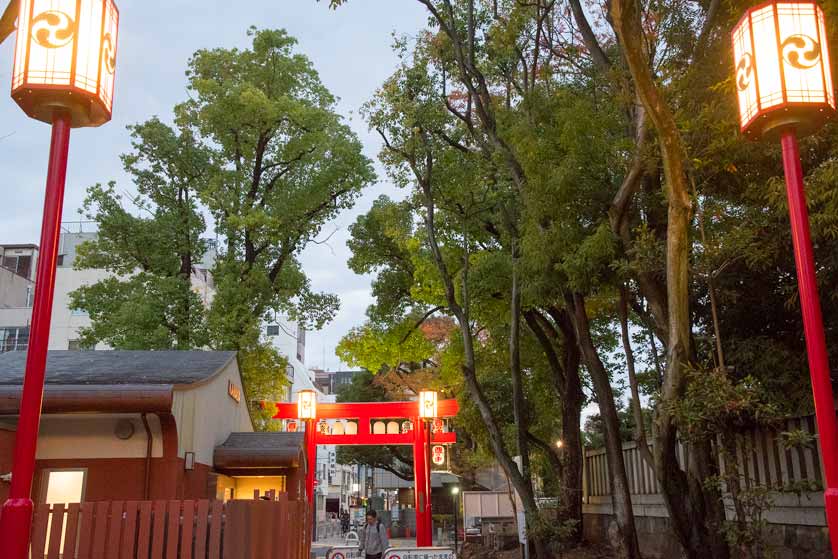 Lanterns at entrance of Tomioka Hachimangu Shrine, Koto ward, Tokyo.