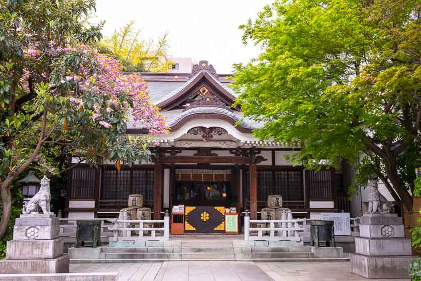 Torigoe Shrine main building, Torigoe, Taito-ku, Tokyo.