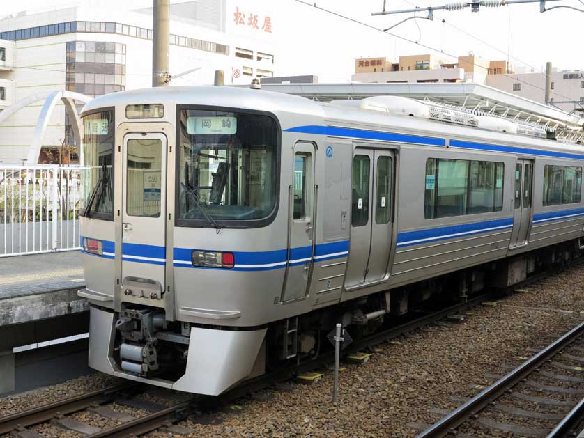 Aichi Loop Line train at Shin-Toyota Station.