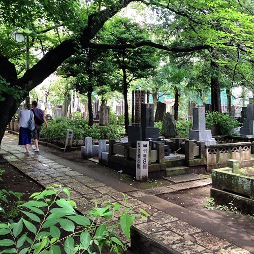 Yanaka Cemetery, Yanaka, Tokyo, Japan.