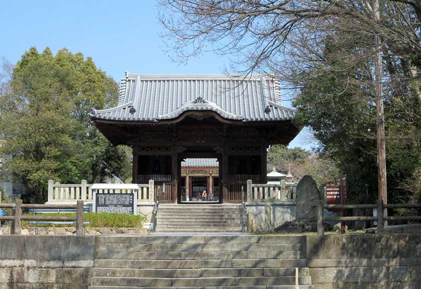 Yashima-ji Temple, Yashima, Takamatsu, Shikoku.