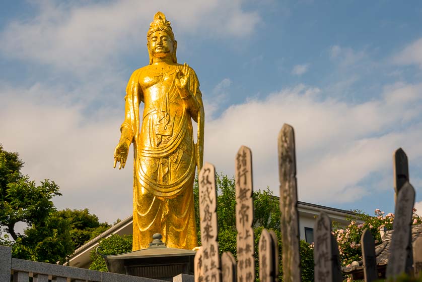 Zenshoan Temple Golden Buddha, Yanaka, Tokyo.