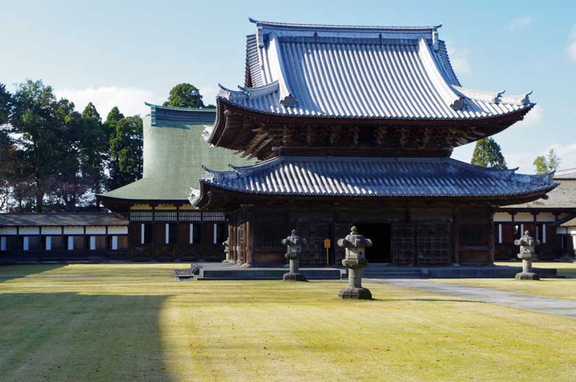 Zuiryuji Temple, Takaoka, Toyama Prefecture.