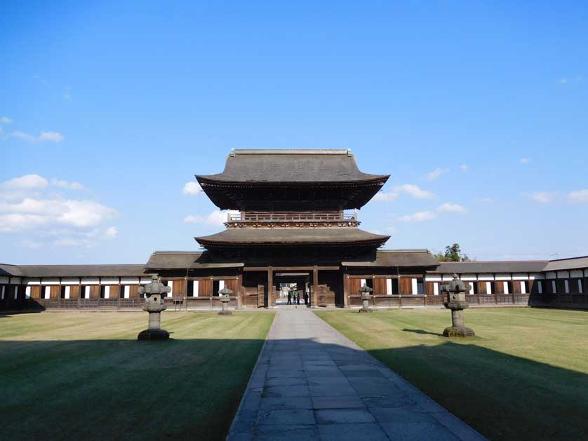 Zuiryuji Temple, Takaoka, Toyama Prefecture.