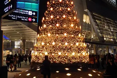 Arbre de Noël à la tour Mori de Roppongi Hills