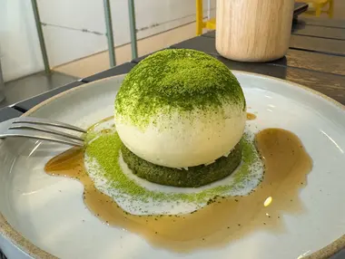Matcha tiramisu 