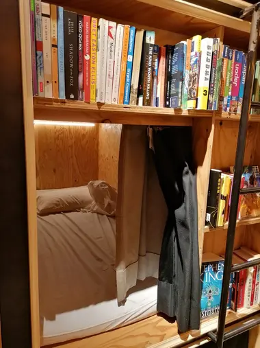 Book and Bed (Shinjuku)