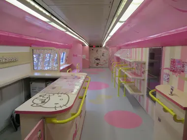 Shinkansen Hello Kitty