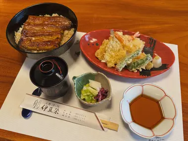 Unadon and Tempura set