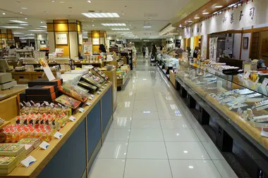 Department store basement in Japan