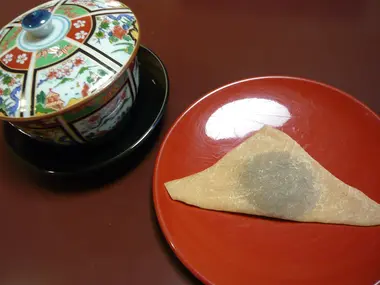 Nama Yatsuhashi