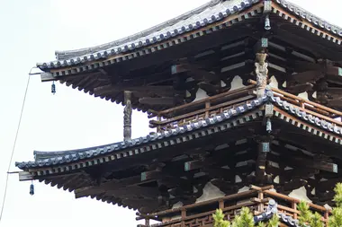 Hôryû-ji's pagoda