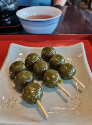 Dango au matcha de la maison Tsuen Tea (Uji) 