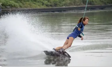 Wakeboat avec K-box