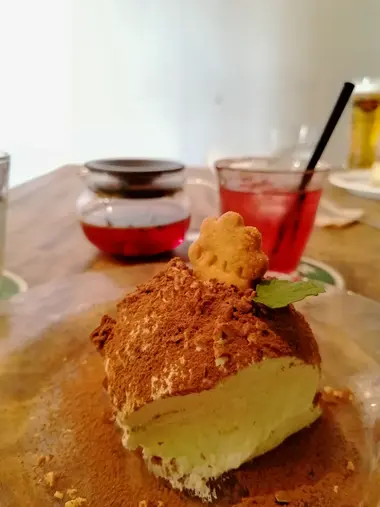 Café Wall (Shinjuku)