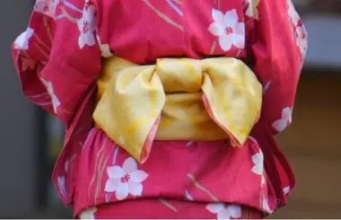 Le obi, la ceinture utilisée pour fermer le yukata.