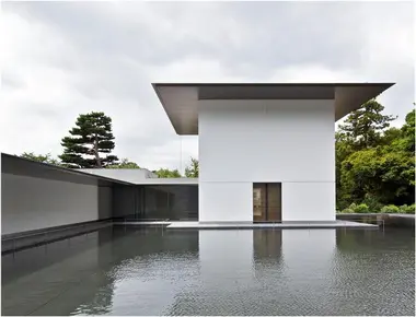 The &quot;water mirror&quot; contemplative space Suzuki museum in Kanazawa.