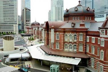 La façade de la gare de Tokyo