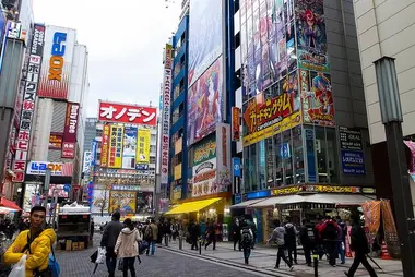 Les couleurs du quartier d'Akihabara